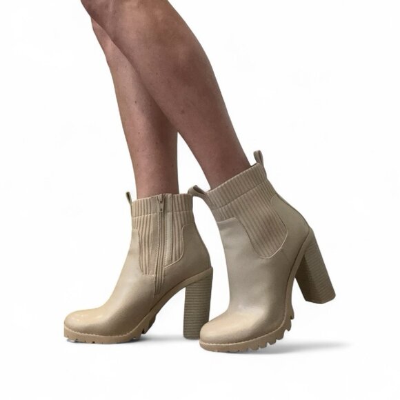 BCBGeneration Prali Chelsea Taupe Block Heel Size 8.5 - Picture 2 of 6